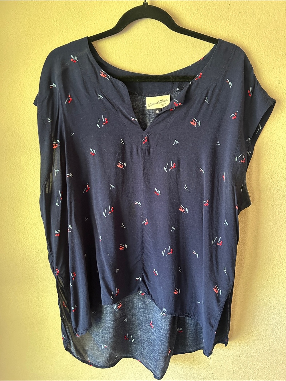 Universal Thread Navy Floral Short Sleeve Tunic Top